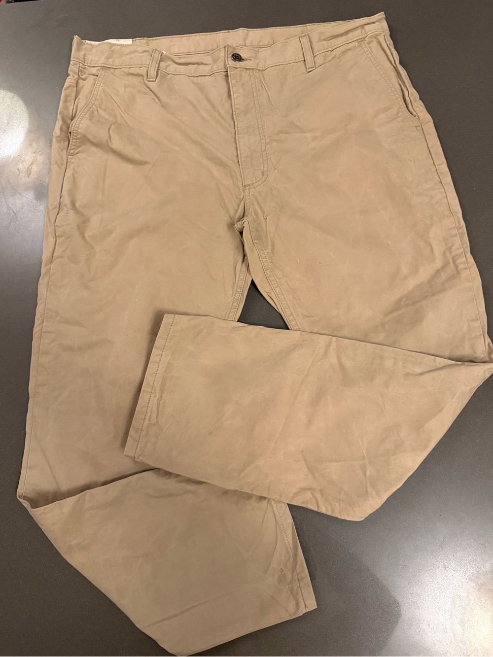 Men's Levi’s Casual Khaki Chino Pants - Classic Fit. 40/30